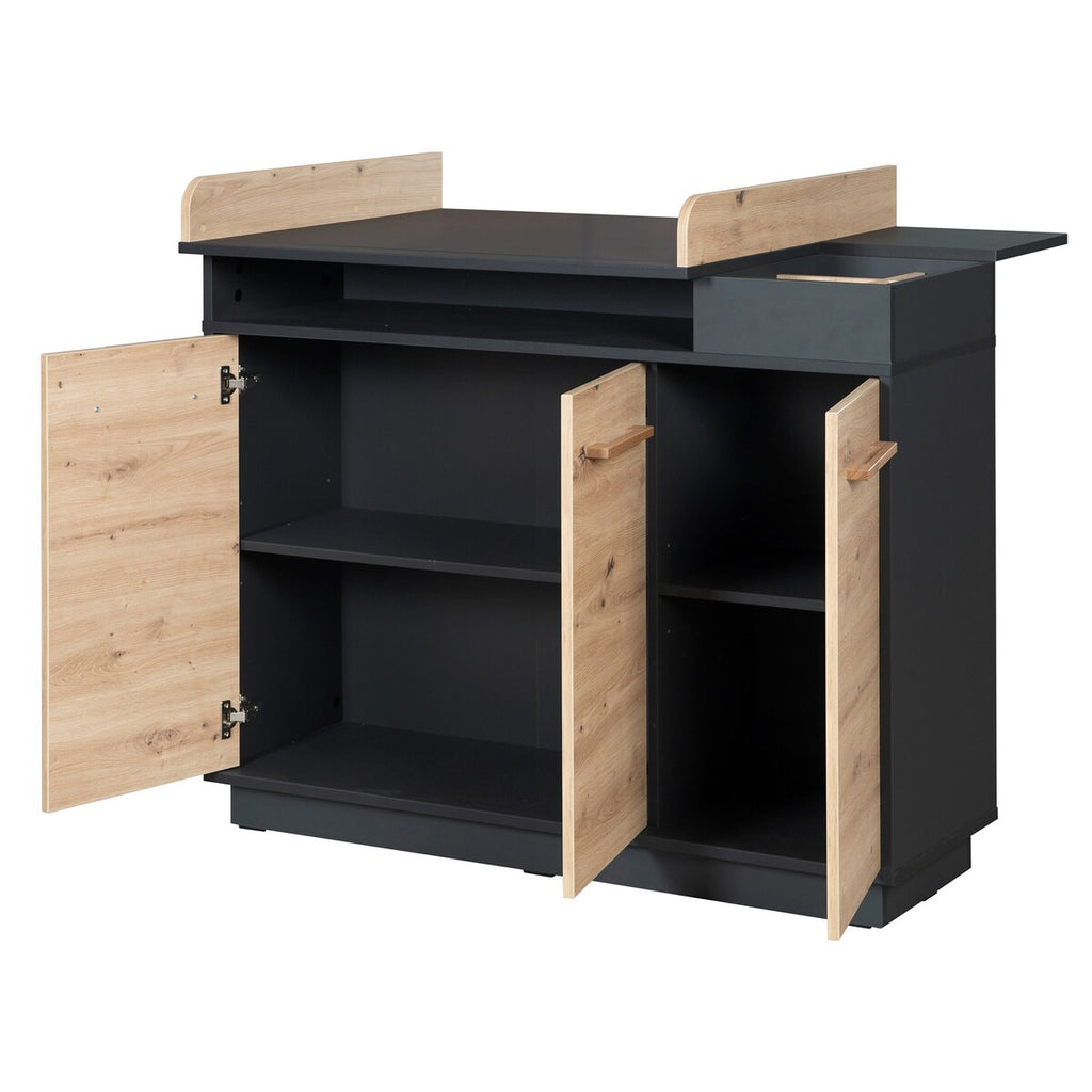 Detalj av håndtak i massiv eik på Stellekommode bred Lenn med avtakbar stelletopp 93 cm