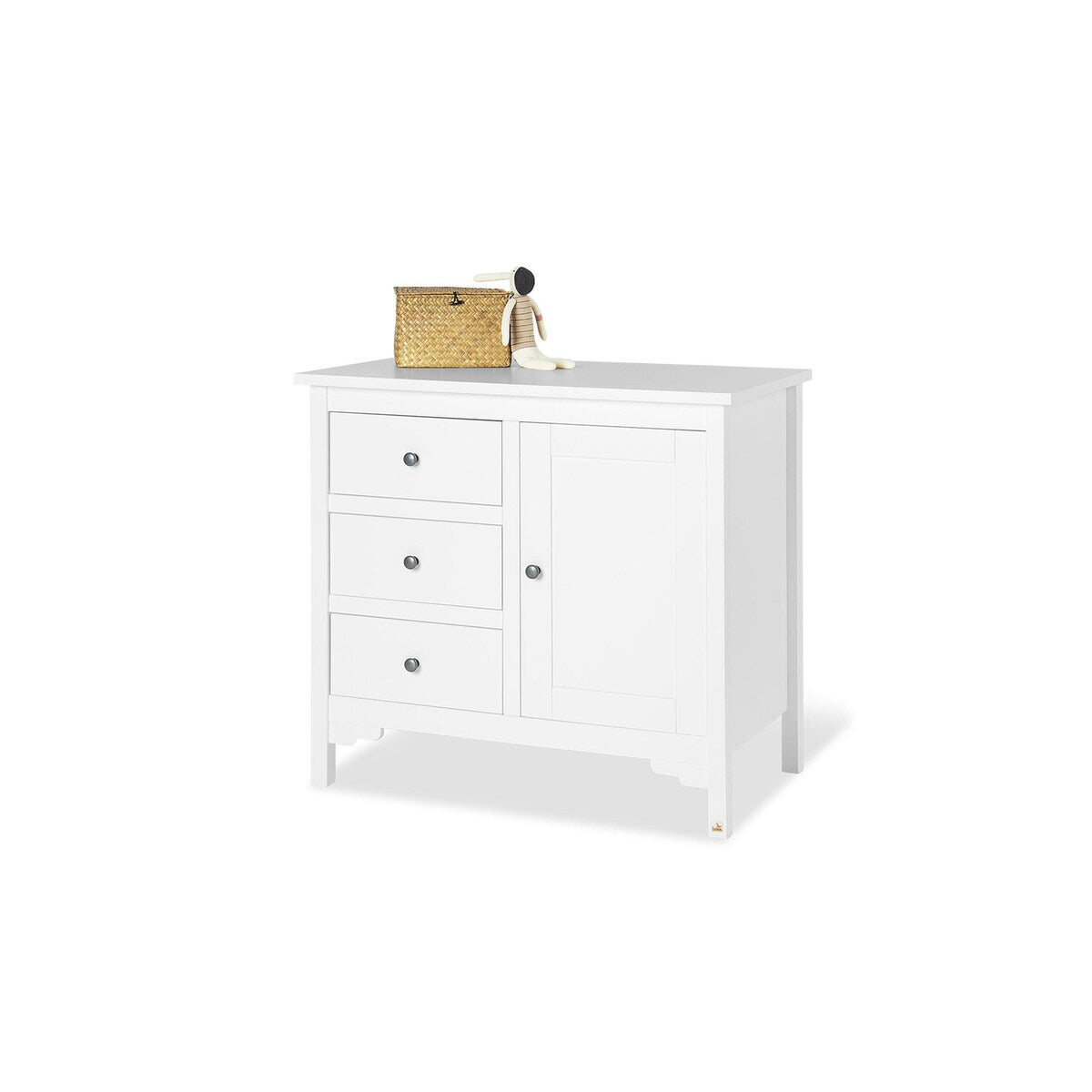 Stellekommode Chalet bred hvit med avtakbar stelleplate