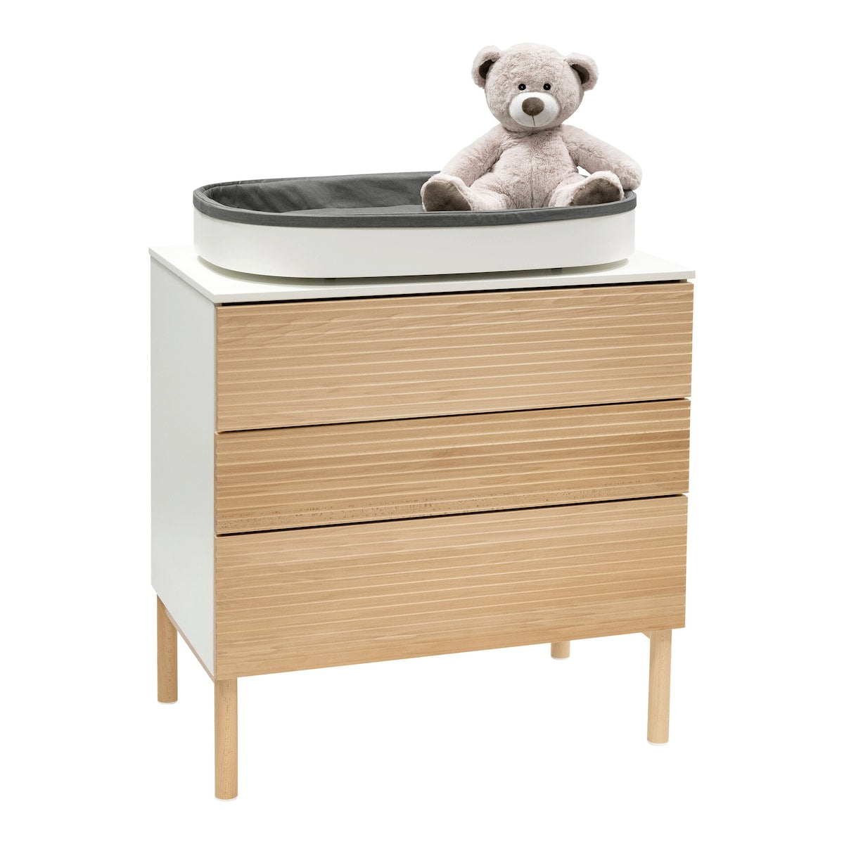 Montert Stellekommode med stelletopp i bøk 88x53,7 cm i barnerom