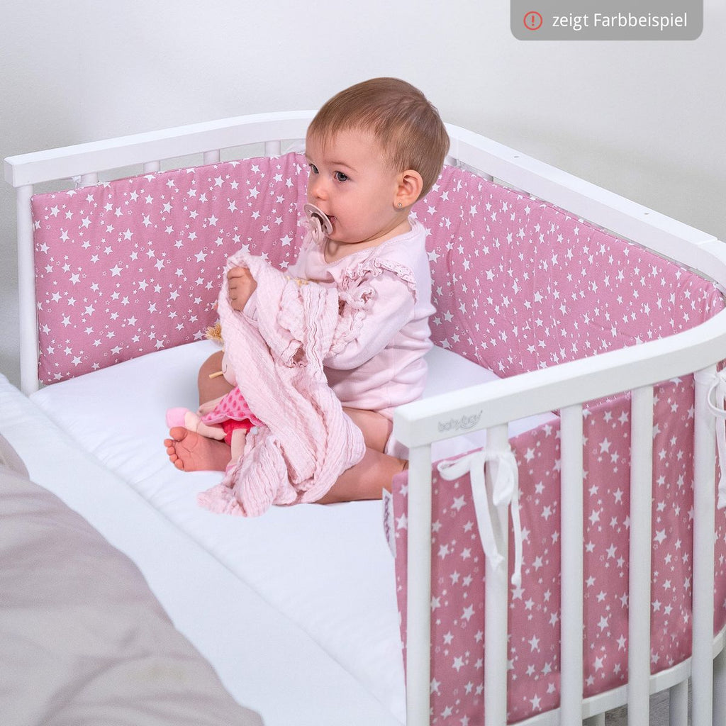 Stretchlaken 2-pack jersey til Original 89 x 50 cm lysegrå i bruk på beistellbett