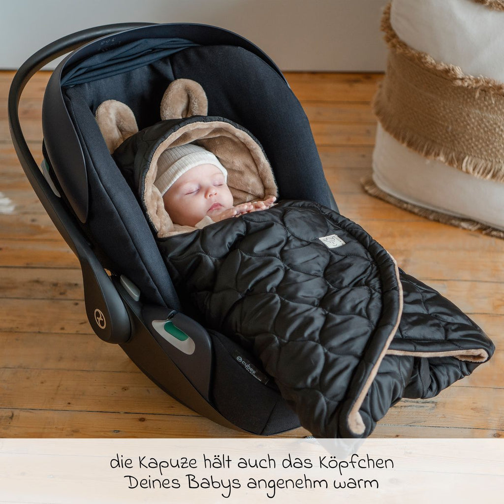 Svøpeteppe Recy Small i resirkulert polyester Light Brown - nærbilde av hette med bjørneører