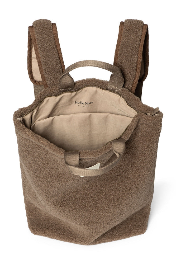 Teddyryggsekk for voksne brun 41x39 cm montert på rygg