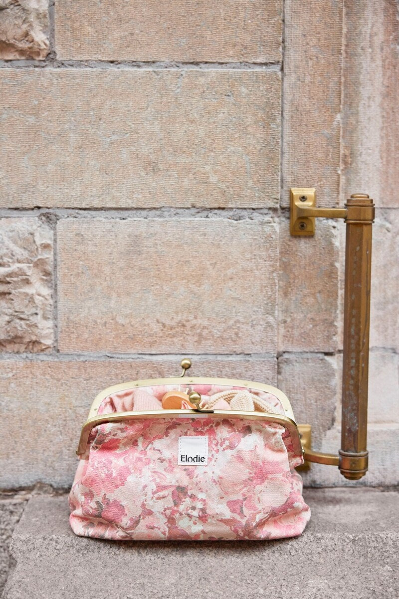Detalj av glidelås på Toalettmappe Zip&Go River Rose