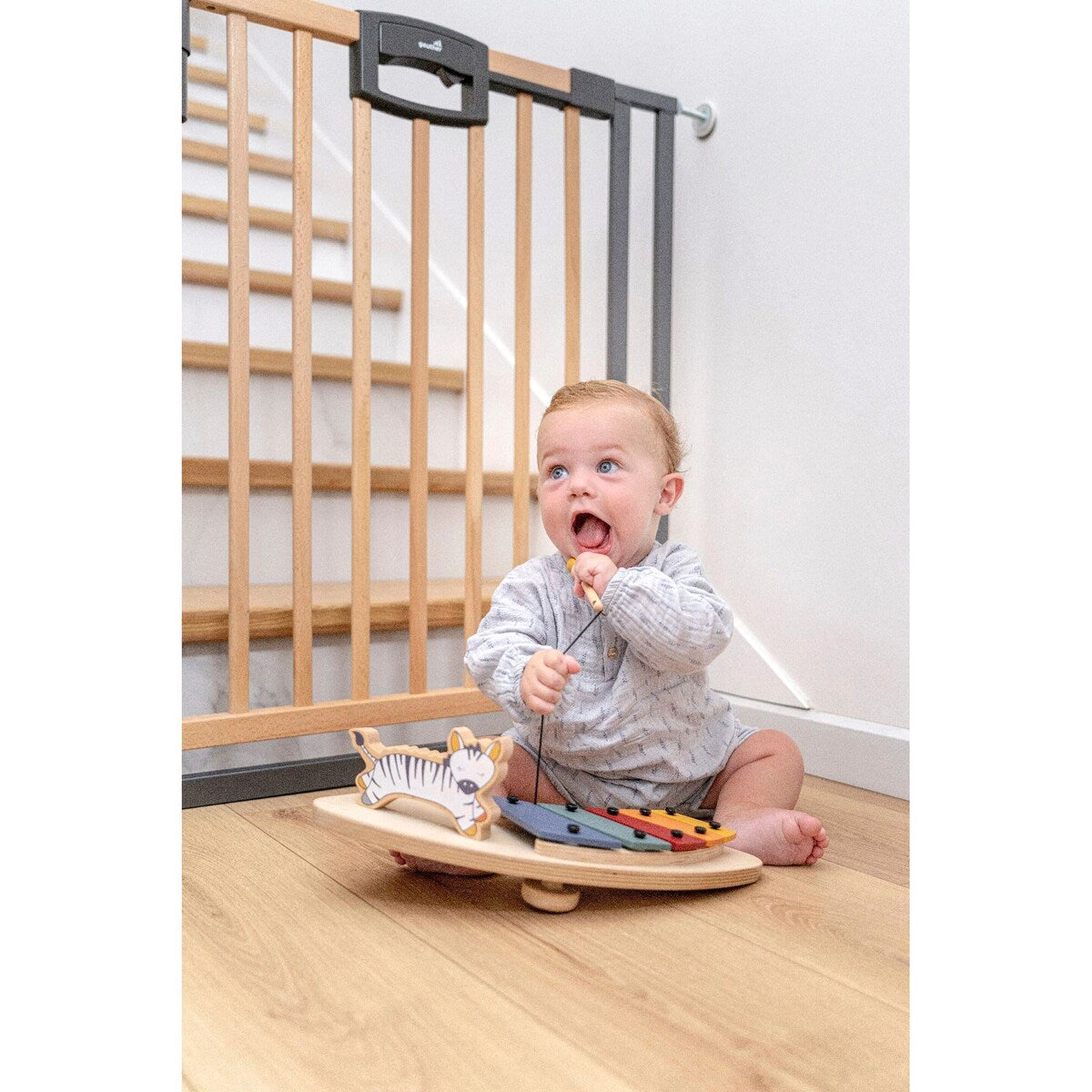 Pakkeinnhold til Trappegrind Easylock klemme 84,5–92,5 cm bøk og metall