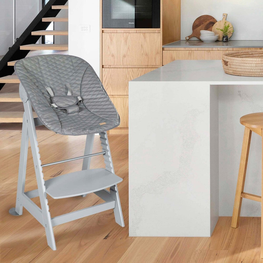 Sideprofil av Trappestol Born Up 2-i-1 sett Stone quiltet