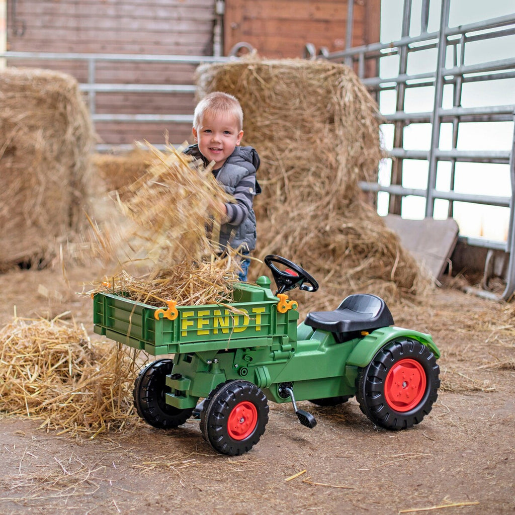 Nærbilde av pedalene på Tråtraktor Fendt redskapsbærer