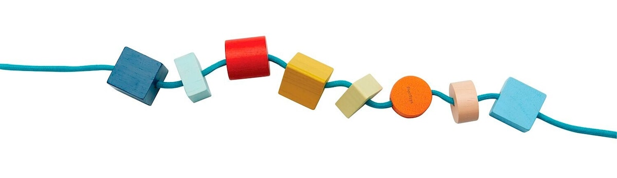 Trefigurer med tresnor geometriske former fra 3 år forfra
