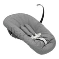 Tripp Trapp pakke i bøk med Newborn Set og Baby Set forfra