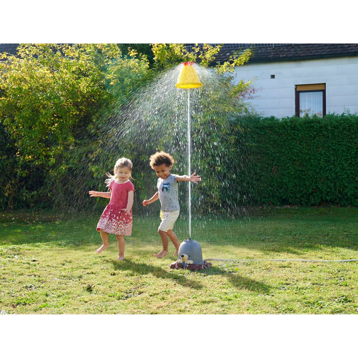 Vannsprinkler Moldvarp Moli for hagen fra 3 år nærbilde av hatt