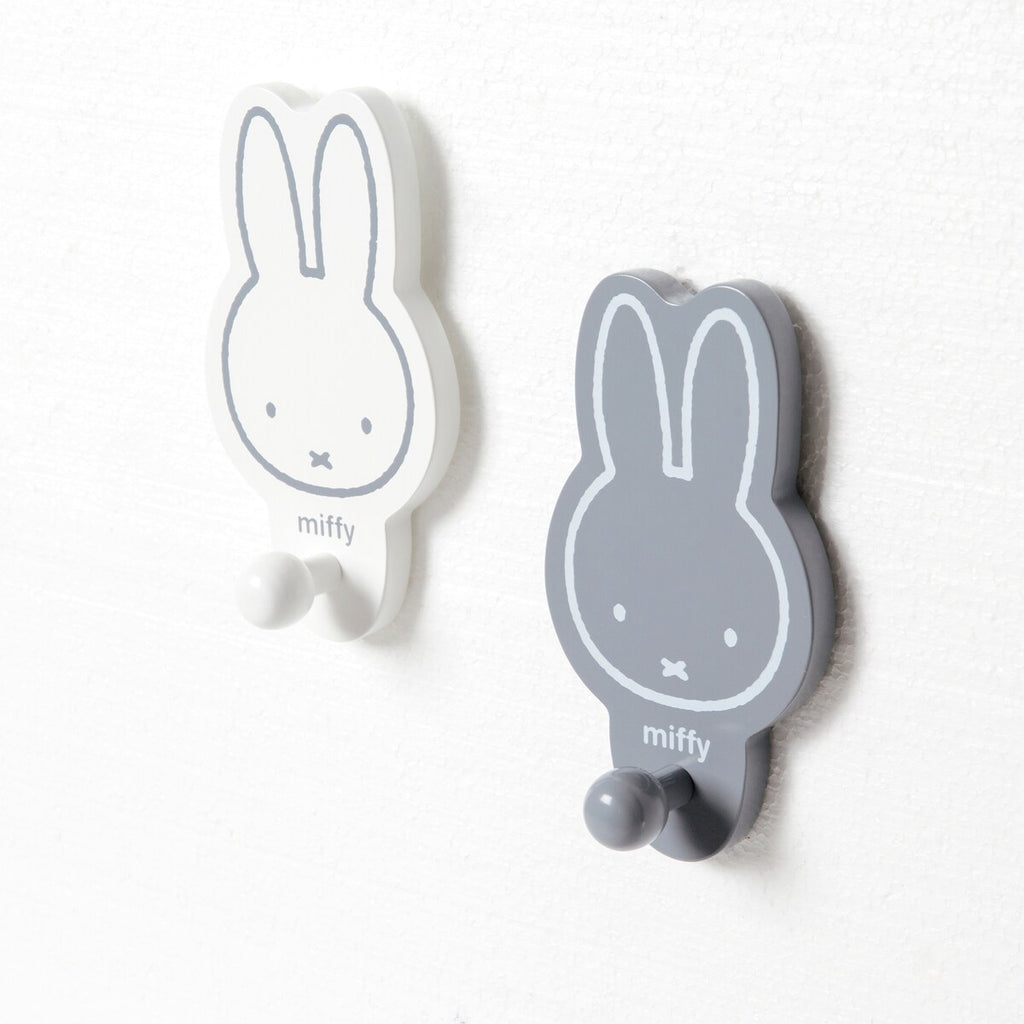 Veggkroker 2-pakning Miffy i MDF, hvit og grå, forfra