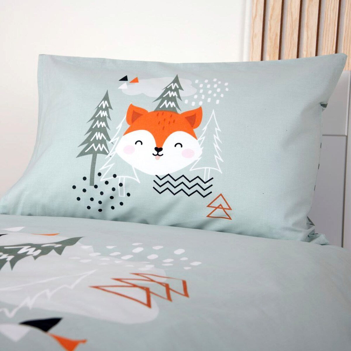 Vendbart sengetøy Nordic Forest logo Baby Best