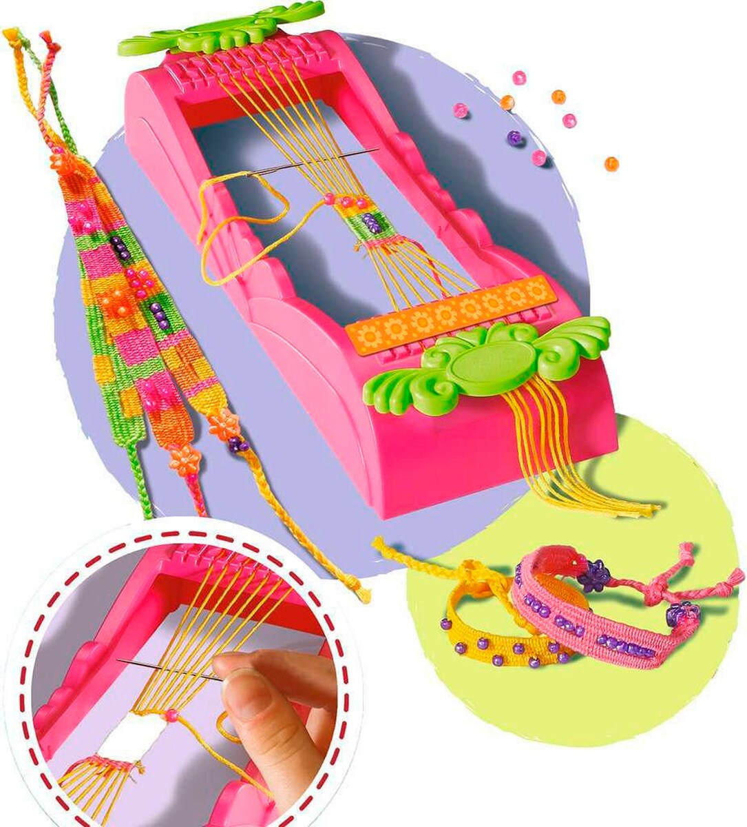 Detalj av garn og perler i Vennskapsbånd hobbysett med veveramme fra 6 år