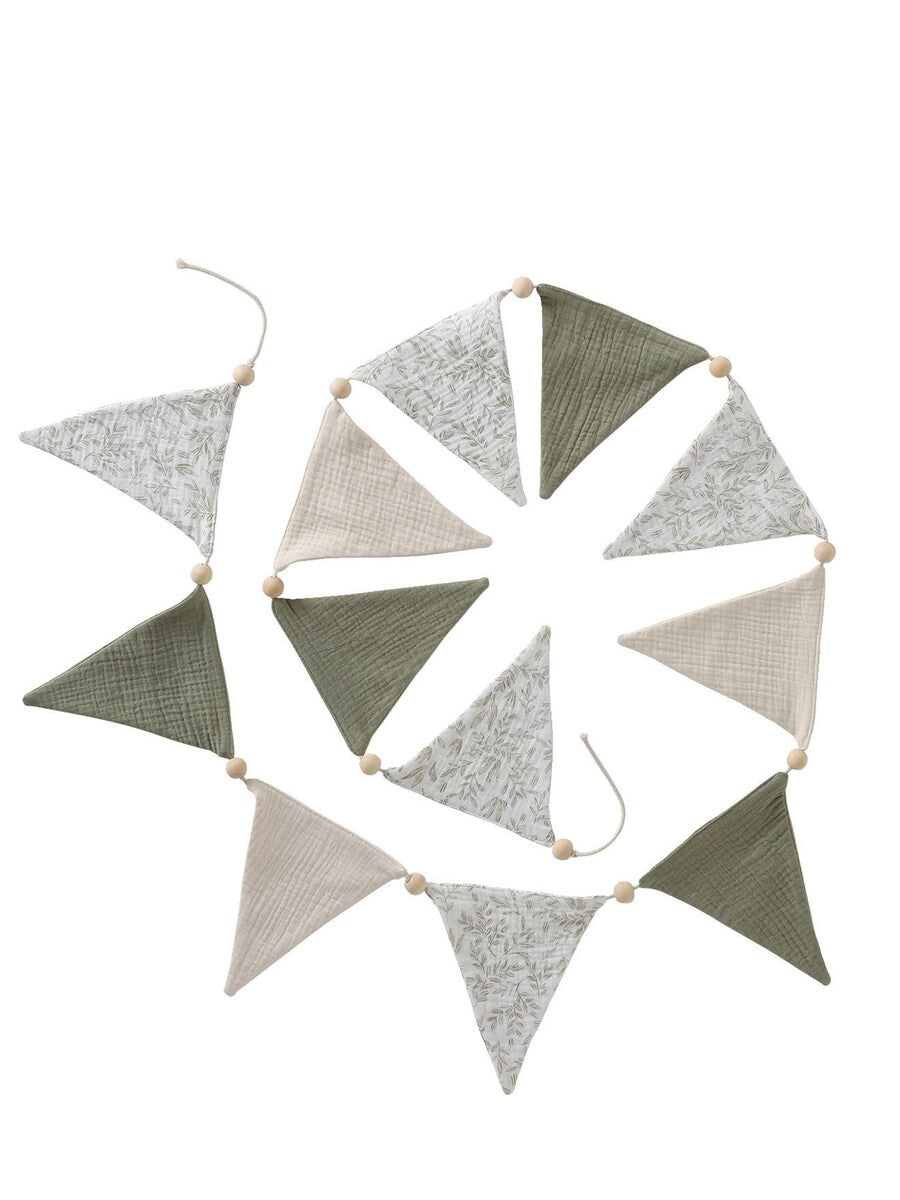 Vimpelrekke i bomullsmusselin med trekuler forfra