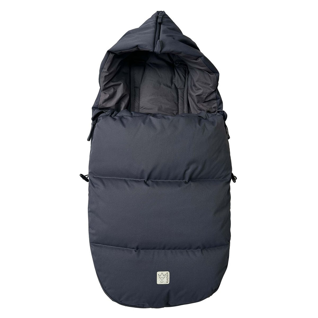 Vognpose Little Dowwny i dun til babystol og bag, antrasitt forfra