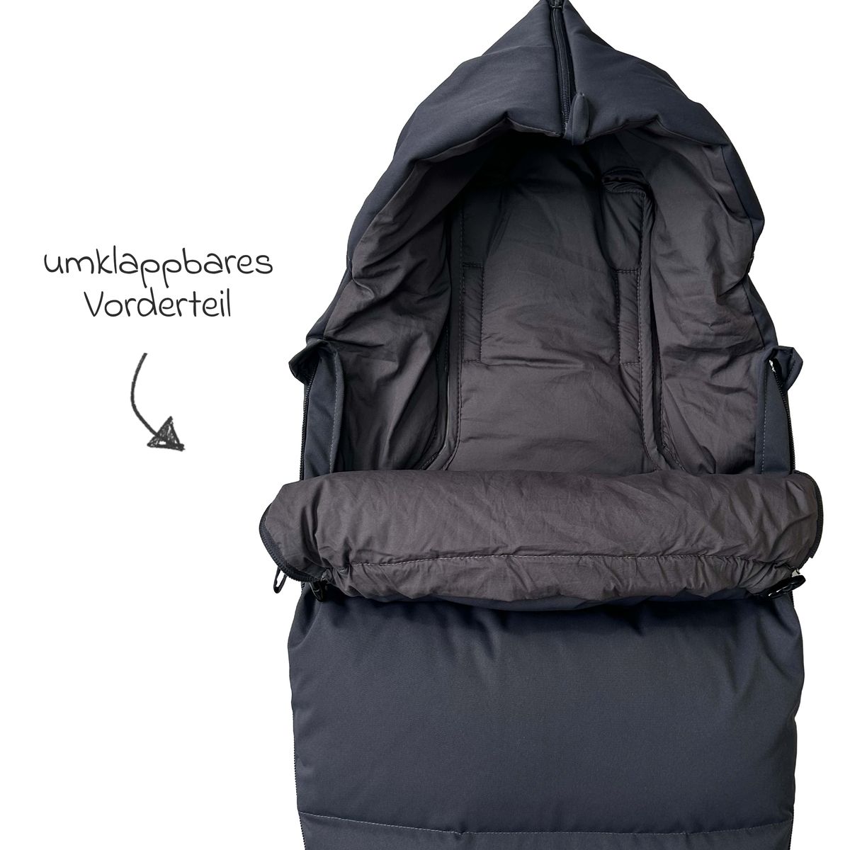 Nærbilde av hette på Vognpose Little Dowwny i dun til babystol og bag, antrasitt