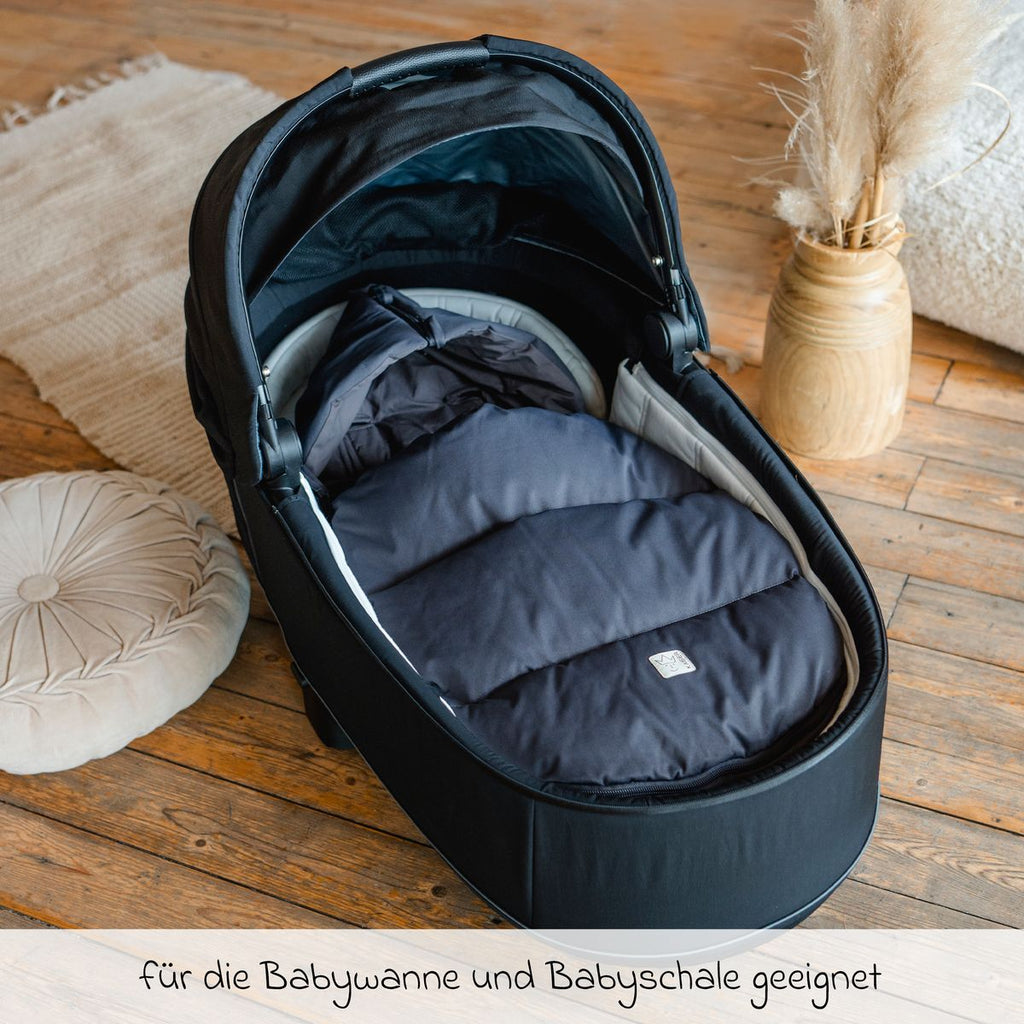Vaskelapp på Vognpose Little Dowwny i dun til babystol og bag, antrasitt