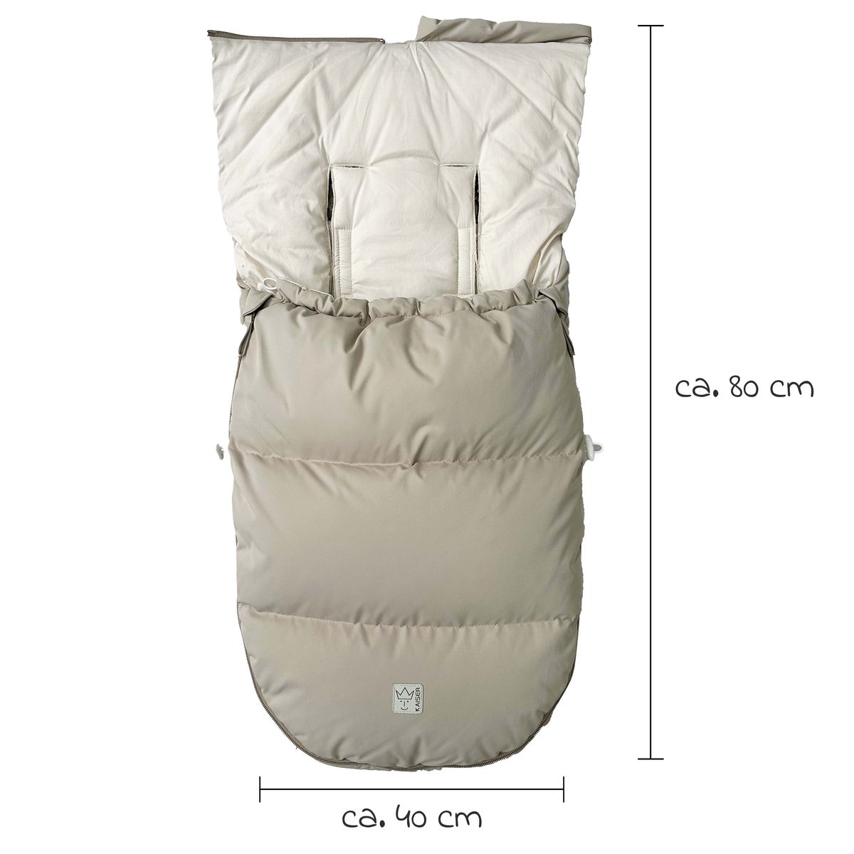 Vognpose Little Dowwny i dun til babystol og bag, sand i bruk i bilstol