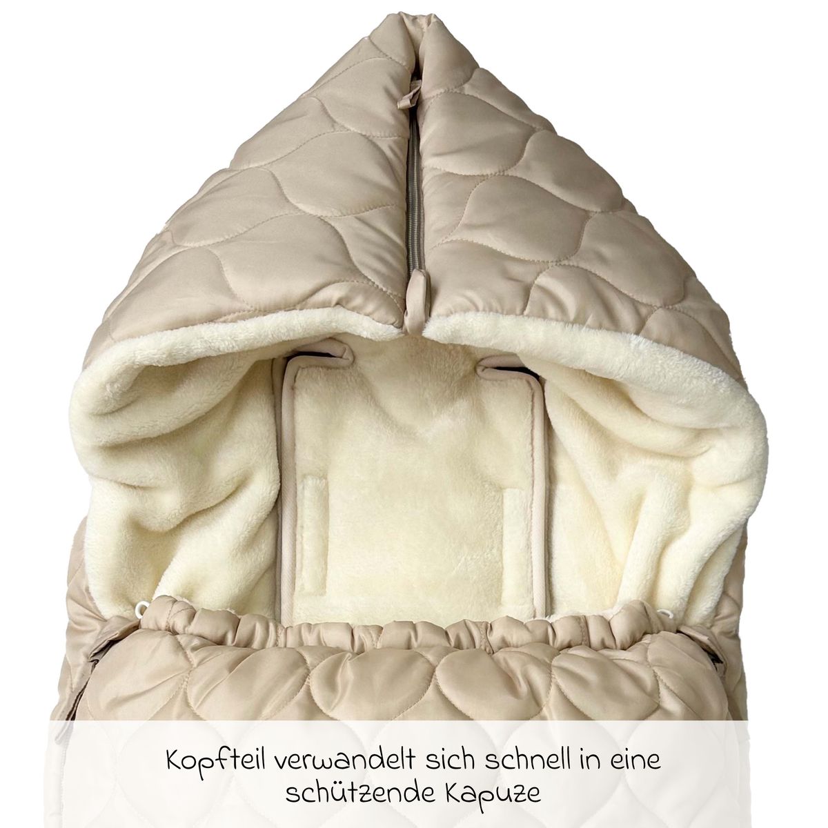 Nærbilde av glidelåsen på Vognpose Recy XL i 100 % resirkulert polyester sandkrem