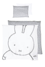 Detaljbilde av stoffmønster på Vuggesengesett 2-delt Miffy 80x80 cm og 40x35 cm