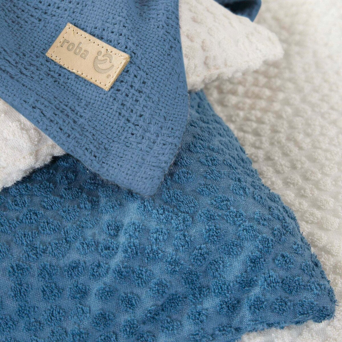 Vuggesett 2-delt 'Seashells' indigo putetrekk detalj